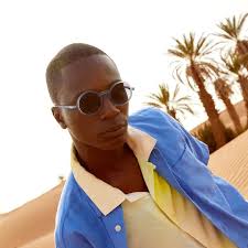 Slowly but surely, the Sun is coming back ☀️ What's better than our Sun  range in the OASIS collection to get equipped right now 😍?