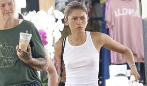 Zendaya See Through to Nipples at a Market! - The Nip Slip