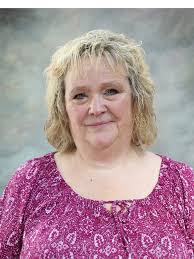 Lindsey Karr's Instagram, Twitter & Facebook