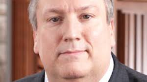 Mark Barrenechea nommé Président et CEO d'OpenText après le départ de John  Shackleton