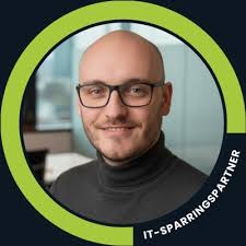 ❗Viele betreiben ihre IT-Infrastruktur noch wie vor 10 Jahren. Das könnte  bald richtig teuer werden: Die Infrastruktur steht, die VMs laufen, alles  wirkt stabil. Aber genau das ist das…