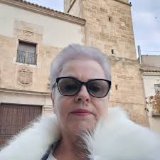 🕯️🇷🇴 În timp ce România și-a luat adio de la Ion Iliescu, Nicușor Dan și  Klaus Iohannis au ales să nu participe la înmormântare. De asemenea, șoția  fostului președinte, Nina Iliescu, nu