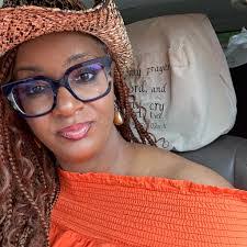 Kimberly Wingard's Instagram, Twitter & Facebook