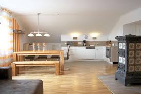 Eine halb so alte ungefähr gleich große wohnung in der altstadt kostete ungefähr 1850 euro je quadratmeter. Wohnobjekt Lw17a Grosse 2 Zimmer Wohnung Mit Toller Ausstattung Bed And Breakfast Regensburg