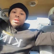 Angelica Hooper's Instagram, Twitter & Facebook