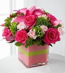 The Blushing Invitations Bouquet By Ftd Vase Included Beautiful Flower Arrangements Flower Arrangements Flower Delivery