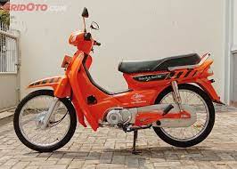 Probo bersama saudaranya yang juga sedang merestorasi honda astrea grand. Mulusnya Restorasi Honda Astra Legenda Pak Pos Harganya Setara Vario Baru Gridoto Com
