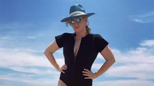 We did not find results for: Nach Diaterfolg Rebel Wilson Zeigt Ihre Kurven Im Badeanzug Promiflash De