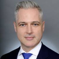 Christopher Lade's Instagram, Twitter & Facebook