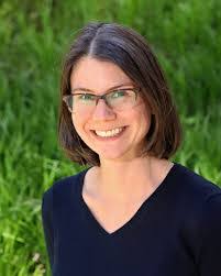 Erin Royer's Instagram, Twitter & Facebook