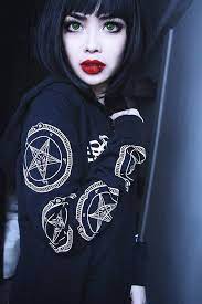 Search results for emo girl with black hair. Pin On Green Eyes Black Hair