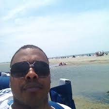 Darwin Shorters's Instagram, Twitter & Facebook