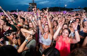 The World S Best Beach Parties Backpacker Travel Beach Party Beach World S Best