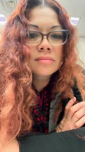 Every time that beat drops, fiyyaaaa! I love this song, reggae all day...