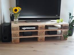 Fernsehtisch Aus Paletten Selbst Gemacht Fernsehtisch Fernsehtisch Paletten Tv Mobel Paletten