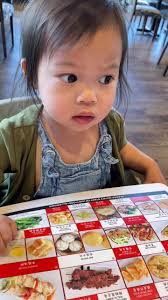 💁🏻‍♀️Growing up, dimsum carts were at every single Chinese restauran...