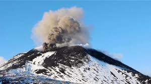 #volcan #volcano #etna la phase paroxysmale de cette nuit (fontaines+coulées) vue de puis two styles of eruptive activity typically occur at etna. A Close Up Of Italy S Etna Volcano Eruption At Sunset Cgtn