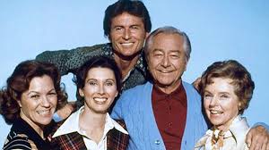 Mary eleanor donahue (born april 19, 1937), credited as elinor donahue, is an american actress, best remembered today for playing the role of betty anderson. Elinor Donahue Star Of Father Knows Best And Her Six Decade Screen Career