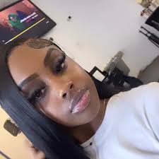 Who is available for boho knotless human hair styling in Chicago?