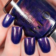 27 Irresistible Holographic Nail Polish Ideas From The Leading Trends Holographic Nail Polish Holographic Nails Nail Polish