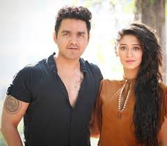 Real Life Couple Shivangi Joshi Mohsin Khan Aka Naira Kartik Get Romantic In Latest Photo Shoot Naira naitik real life love partner and friends family masti ! real life couple shivangi joshi