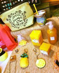 Amarillo Energia Este Es El Color Que Mas Simboliza Ano Nuevo Y Representa La Felicidad Buena Suerte Y La Prosperidad In 2020 Sugar Cookie Food Desserts