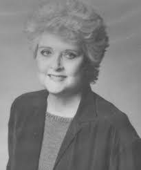 Ellen Currie's Instagram, Twitter & Facebook