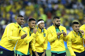 ️la selección brasilera goleó a alemania en el debut de estos juegos olímpicos. Brasil Campeon En Futbol Olimpico En Rio 2016 Al Vencer En Penales A Alemania Futbol Deportes El Universo