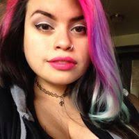 Penelope Hicks (poisonberrypie1)