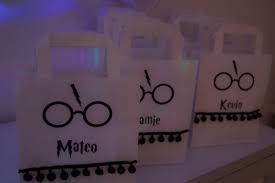 Diese besondere harry potter bastelideen wunderbare bilder alternativen in bezug auf wird angeboten für sie zu speichern. Spiele Fur Die Harry Potter Party Zauberkunde Quizfragen Und Zaubertranke Elf19 De