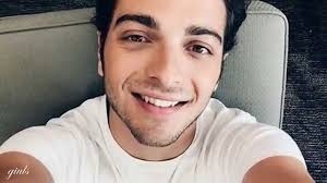Gianluca ginoble was born in roseto degli abruzzi, italy on saturday, february 11, 1995 (millennials generation). Gianluca Ginoble Are You In Love Youtube
