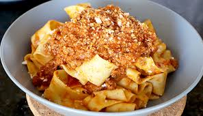 Berufserfahrung, kontaktdaten, portfolio und weitere infos: How To Make Authentic Bolognese Sauce Like A Nonnavincenzo S Plate