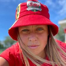 Miss Slye (@MissSlyePE)