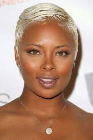 I got the issue for awhile now, but haven't had the chance to find any pics online. Eva Marcille Short Blonde Hair Short Hair Styles Hair Styles