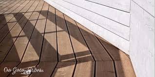 Easy to use · uv protection · waterproofing products How Long Does Deck Stain Need To Dry Before It Rains