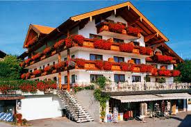 From wikimedia commons, the free media repository. Gastehaus Heistracher In Gstadt Am Chiemsee
