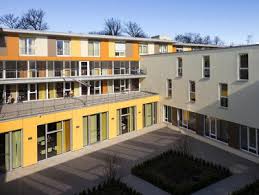 Haus birkach, studienzentrum der evangelischen landeskirche, liegt in schöner stuttgarter stadtrandlage, im fildervorort birkach, nahe der neuen messe und dem stuttgarter. Nikolaus Cusanus Haus Freies Altenheim E V In Stuttgart Birkach Auf Wohnen Im Alter De