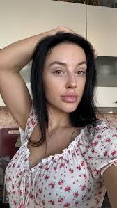 Zobudiť sa o 10 bez budíka a urobiť si na raňajky palačinkos je to, čo som  potrebovala 🤩😃 top ránko 🥰 aké raňajky obľubujete vy?