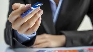 Business credit cards for poor credit do come with their share of advantages and disadvantages. 5 Bad Credit Card Habits And How To Avoid Them Myventurepad Com