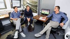 Der besuch des #sky reporter vom arsenal spiel als reiner 1. Sky Truck The Actros 1848 As A Backstage Lounge Roadstars