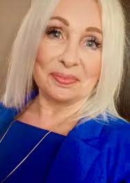 My Poem of the Day : 14/6/25 LAMENT ME NOT Please lament me not For sadness  no longer dwells within I'm not the mocking bird That needs to loudly sing  I am