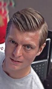 Toni kroos is a german footballer known for his hefty build and classic haircuts. Pin Pa Toni Kroos