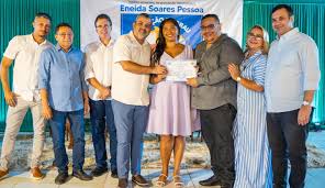 🎓 A Prefeitura de Maracanaú, por meio da Secretaria de Educação e do  Centro Municipal de Educação Profissional Eneida Soares Pessoa, realizou a  colação de grau dos concludentes do ensino fundamental do