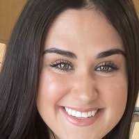 Alexis Clem's Instagram, Twitter & Facebook