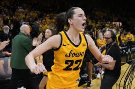 Caitlin Clark hits long 3-pointer at the buzzer, scores 40 as No. 4 Iowa  beats Michigan State 76-73 | AP News