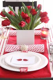 20 Utmost Beautiful Valentine S Day Table Settings To Charm Your Special Valentine Table Decorations Valentine Day Table Decorations Valentines Day Decorations