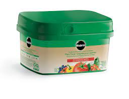 A good tomato fertilizer will make or break your tomato harvest. Miracle Gro Water Soluble Tomato Fruit Vegetable Plant Food 18 18 21 Miracle Gro Canada
