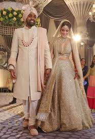 Best Indian Bridal Wedding Dresses Images For Women S Indian Reception Outfit Indian Bridal Dress Indian Bridal Wear