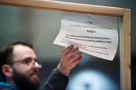 New Anchorage mask ordinance takes effect after Assembly overrides Bronson  veto