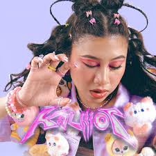 For the love of cats and puspins! 😻 “Kalmot” is dropping